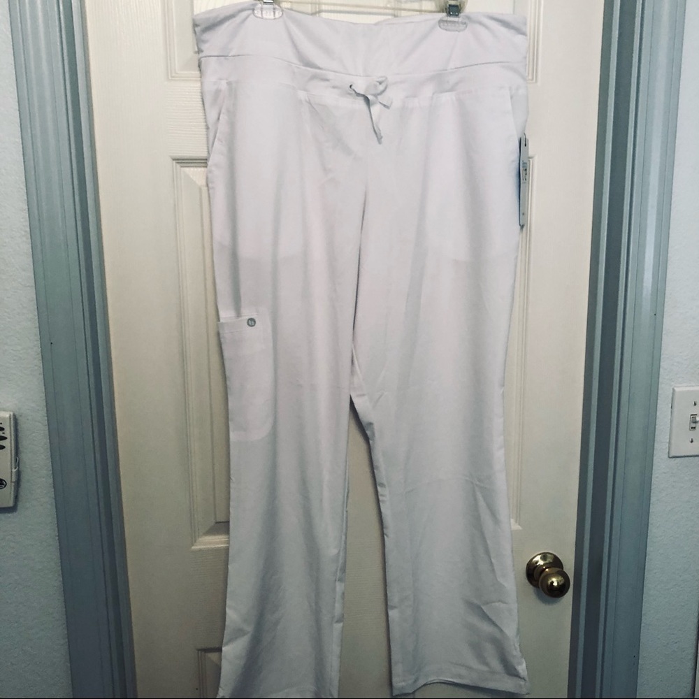 🍭 Scrub Pants White